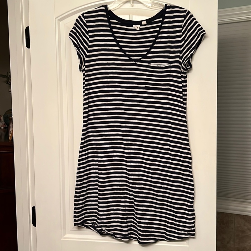 GAP dress